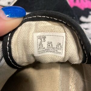 Vans Old skool black and white sneakers 3.5 kids